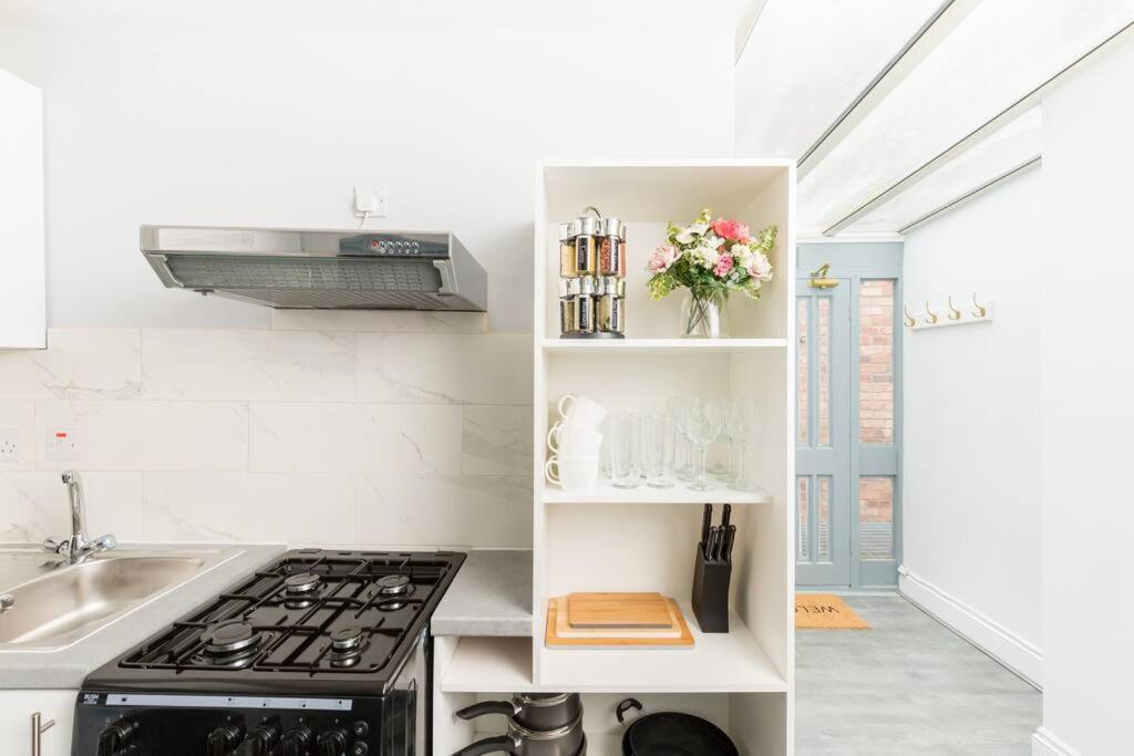 Duplex Loft Apartment With Balcony & Private Entrance In Jq Бирмингам Екстериор снимка